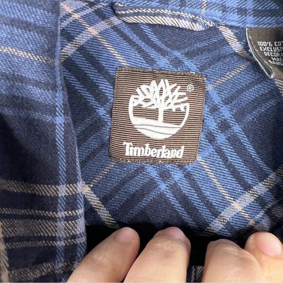 Sz L Timberland Blue & Tan Plaid Button Up Flannel $50 MSRP - Picture 8 of 9